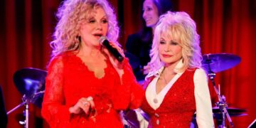 Dolly Parton’s Sister Begs Public to Stop Posting “Fake AI Garbage” in the Wake of the Beloved Singer’s Death
