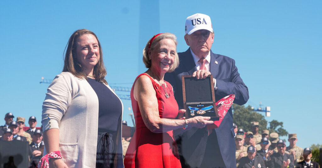 Trump Posthumously Awards Top Civilian Honor to ‘Man in the Red Bandanna’