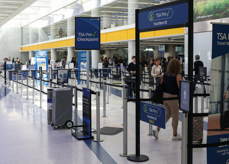 T.S.A. Opens Door for Some to Meet Mom at the Airport Gate