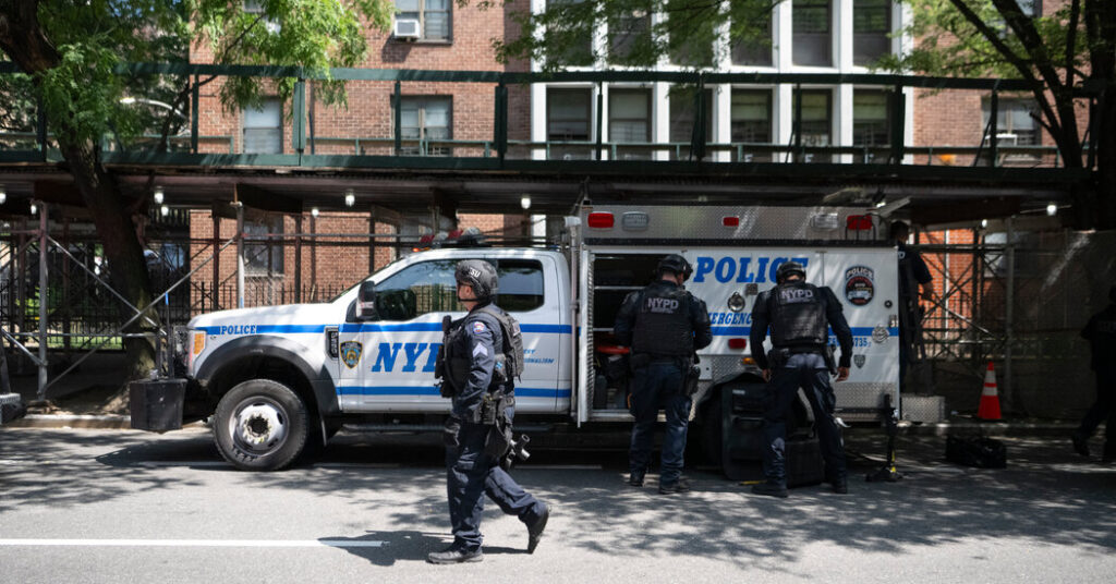 Man Indicted on Hate Crime Charges in Attacks Near Manhattan Synagogues