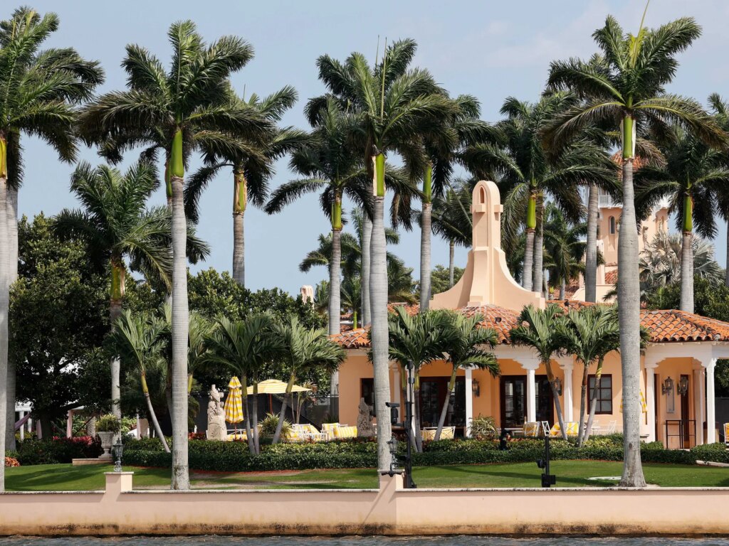 Country music star booted from Mar-a-Lago event after Trump jokes: report