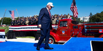 At 9/11 Tribute, Trump Claims Firefighters Carried Him to Safety
