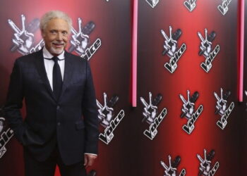 Tom Jones says he was fired from ‘The Voice UK’ because of ‘financial difficulty with insurance’