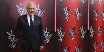 Tom Jones says he was fired from ‘The Voice UK’ because of ‘financial difficulty with insurance’