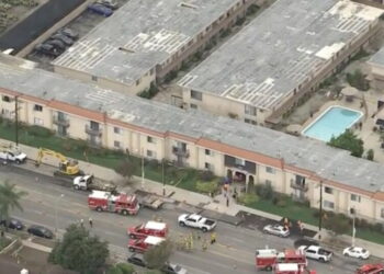 4 injured in ‘welding-related’ explosion at construction site in Arleta