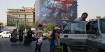 Iran Signals Readiness to Escalate Fight in Face of Rising U.S. Pressure