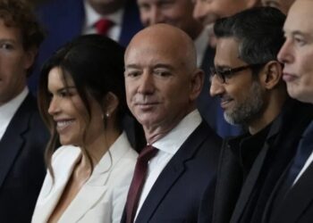 There are fewer than 4,000 billionaires worldwide, and they now hold a record $15.1 trillion. That’s nearly half of the U.S. economy