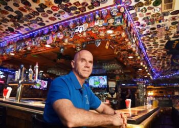 How a downtown Manhattan bar turned into a vibrant tribute to more than 7K first responders after 9/11