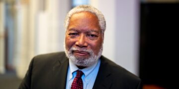 Smithsonian chief to retire as Trump fights to reshape the institution