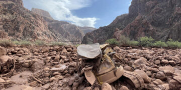 Family awaits news as search continues for last person missing in Grand Canyon