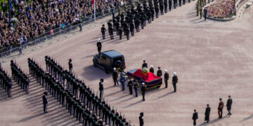 Thousands Gather for Funeral of a King Norwegians Called Grandfather