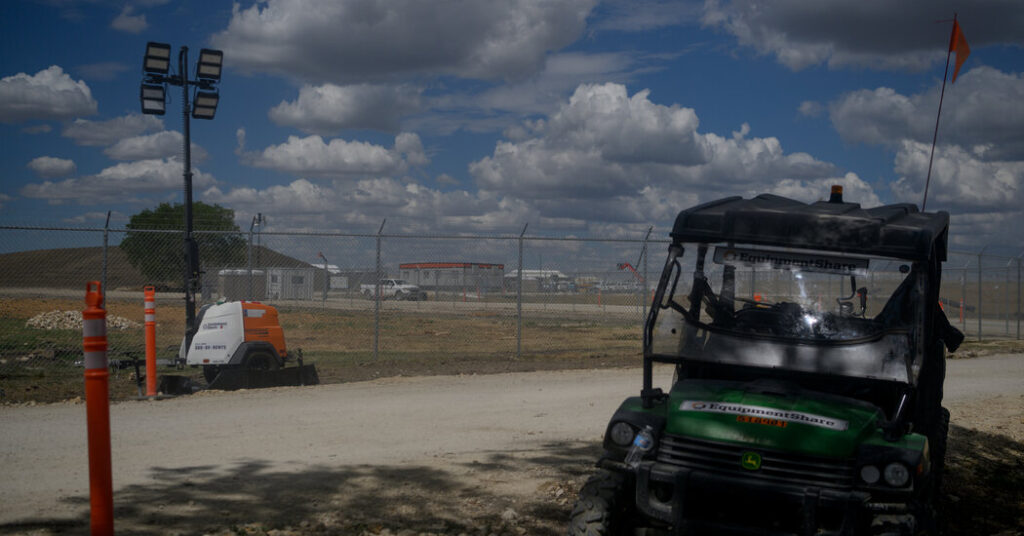 Texas Republicans Are Turning Against Data Centers. Will It Matter in November?