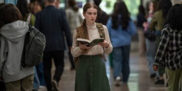‘Carrie’ Teases Cyber Bullying and Bloodshed in Heartbreaking First Trailer