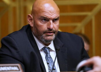 Sen. John Fetterman’s isolation from Democrats grows stark in Pennsylvania