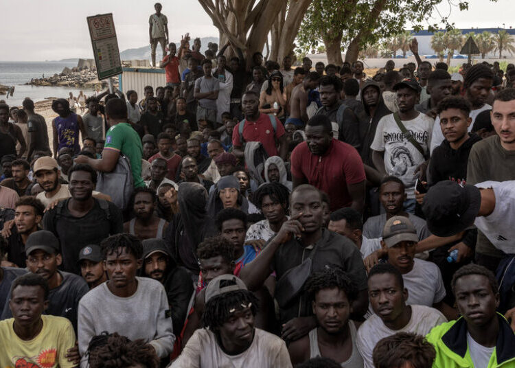 Spain Declassifies Document Showing Morocco Was Warned of Migrant Crossing Plans