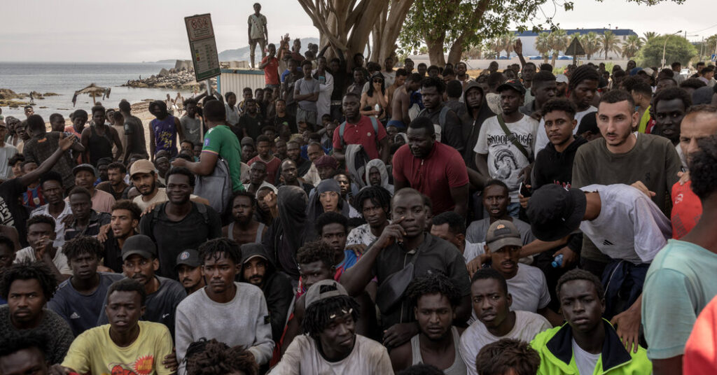 Spain Declassifies Document Showing Morocco Was Warned of Migrant Crossing Plans
