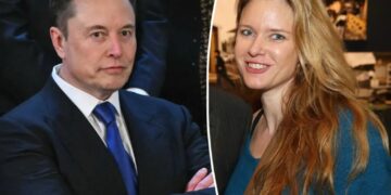 Elon Musk’s first wife claims he gaslit and belittled her during marriage: doc