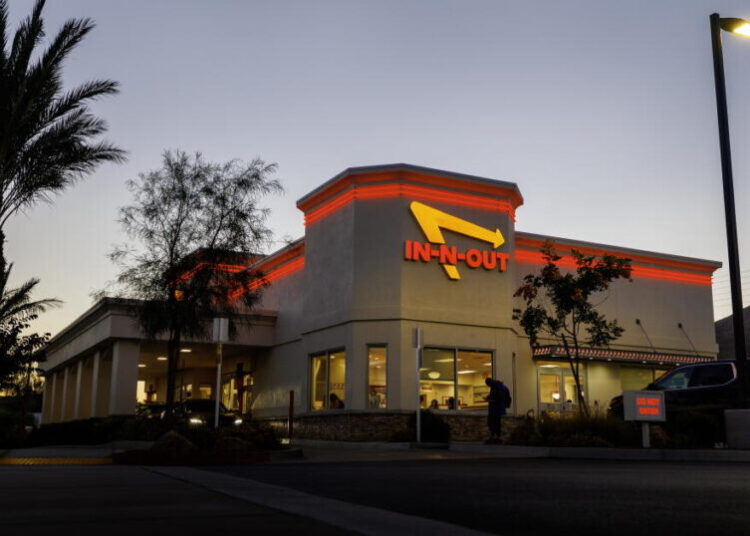 In-N-Out makes tweaks to buns, salt and ketchup. Can you taste the difference?