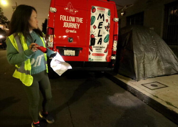 L.A.’s homeless authority is put on notice it will have to compete to save itself