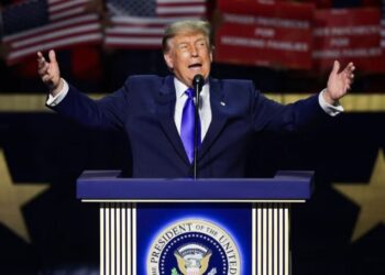 Trump Tells Midterm Voters to ‘Pretend That I’m Running’ — and Promises $5,000 if GOP Wins