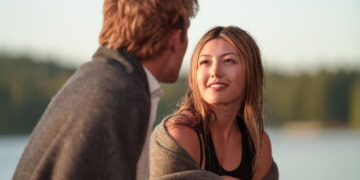 In ‘Crew Girl,’ Netflix’s latest YA show, rowing and romance go hand in hand