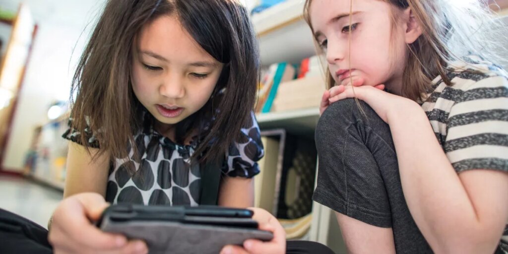 Wealthy parents are buying their kids $75,000 AI schooling with guardrails as schools grapple with a literacy crisis