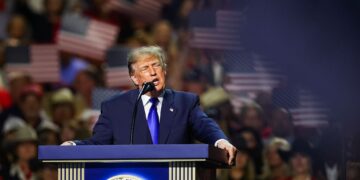 Trump Promises $5,000 Dividend if Republicans Win Both House and Senate