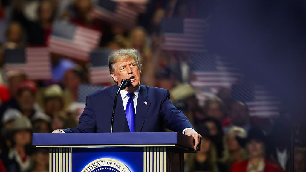 Trump Promises $5,000 Dividend if Republicans Win Both House and Senate