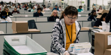 D.O.J. Escalates Threats to States in Battle for Election Records