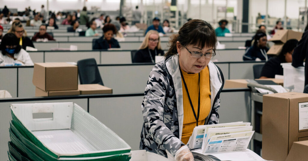 D.O.J. Escalates Threats to States in Battle for Election Records