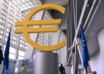 European Central Bank Raises Rates in Bid to Quell Inflation