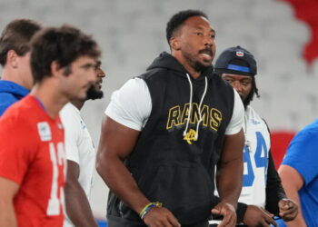 Rams land in Melbourne confident in their unique travel strategy
