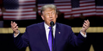 Trump’s bizarre boast bombs with critics: ‘You really put the B in dumb’