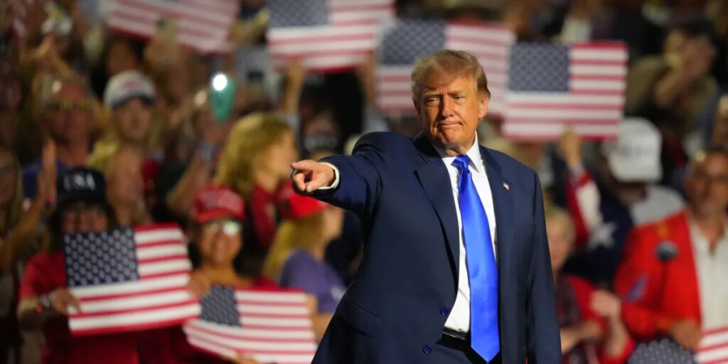 Major Republican donor balks at Trump’s $5,000 ‘bread and circus bribe’ at midterm convention
