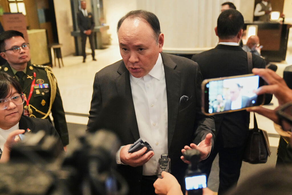 Philippines defense minister reads private note from China to live audience
