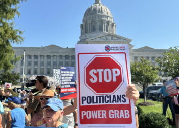 U.S. Supreme Court throws out Missouri congressional maps backed by President Trump