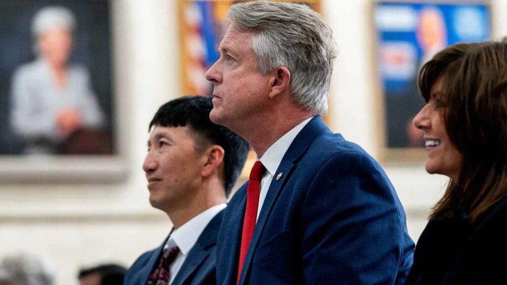 A brutal string of humiliations cracked this Republican’s glass jaw
