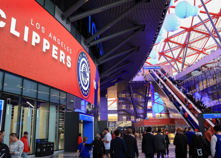 Justice Dept. Opens Inquiry Into Clippers’ Dealings With Star Player