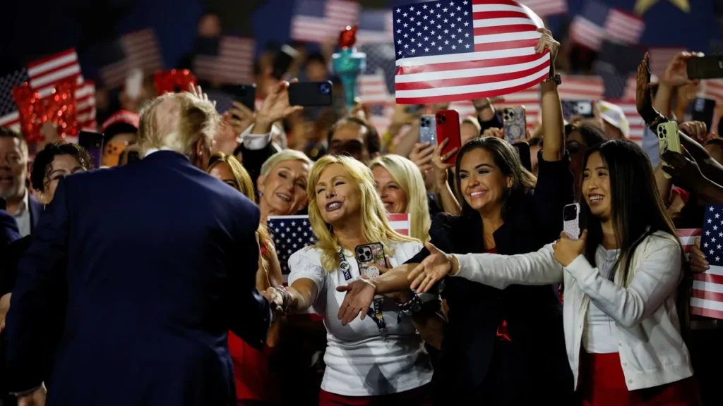 Trump launches into winding speech after telling GOP crowd he would be brief