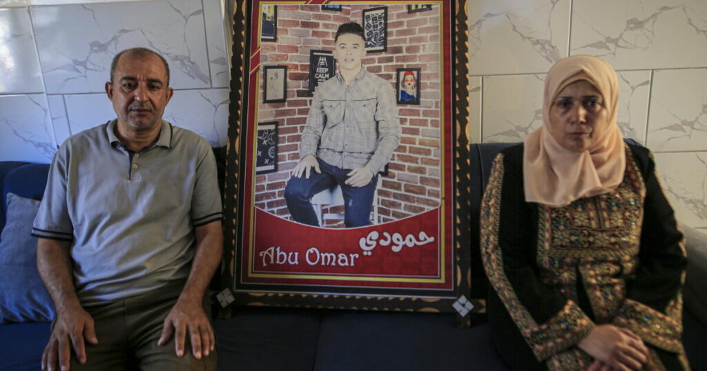 Viral photo gives Gaza family a bittersweet glimpse of their missing son