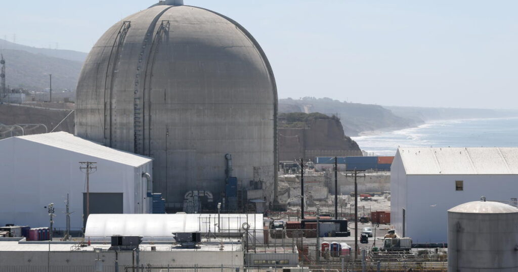 As the coast begins to crumble, the clock ticks on moving San Onofre’s radioactive waste