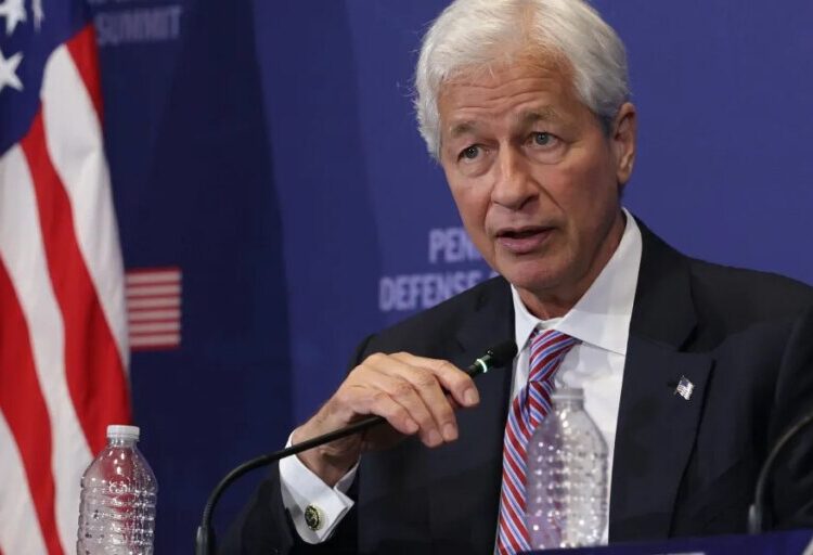 Jamie Dimon runs JPMorgan’s 300,000 employees—but says it beats rivals by fighting in Navy SEAL-sized teams