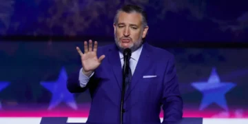 ‘You suck!’: Ted Cruz humiliated by booing Texas football fans
