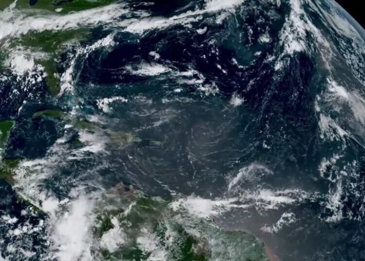 An Unusual Plume of Dust Is Headed to Florida