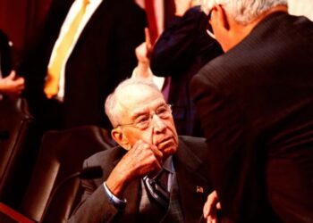 Aging Congress Is Completely Ill-Equipped to Regulate AI, or Seemingly Even Understand It