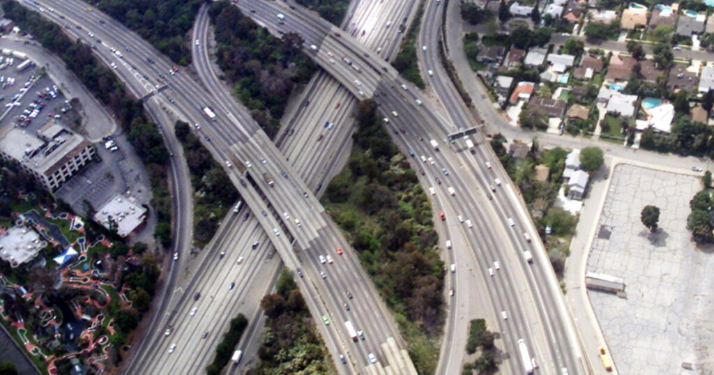 Officers nab arson suspect near brush fires along Sherman Oaks freeway