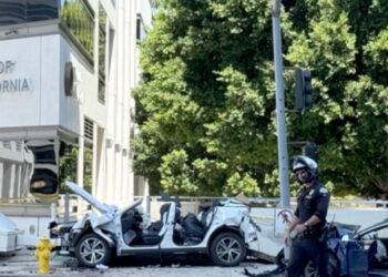 Encino collision leaves 1 dead, 5 wounded