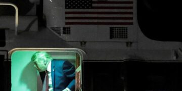 White House melts down after journalist flags who Trump brought to Ireland