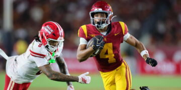 Trent Mosley’s stellar season continues as USC beats Louisiana for 10th straight home win