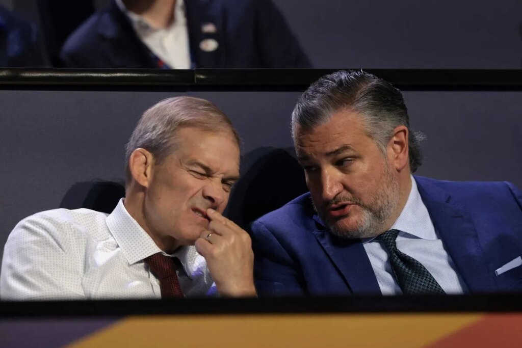 A Hollywood star leaped to defend a MAGA liar drowning in boos — and that’s the problem